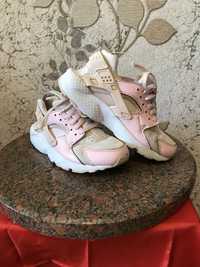 Кросівки Nike Huarache 37,5р 23см