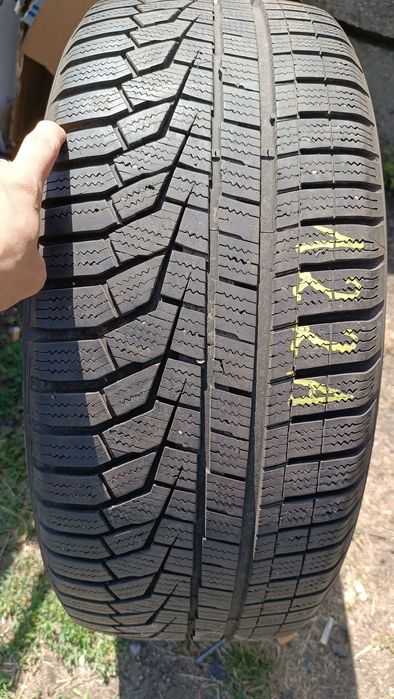 1x 225/50 R17 98V Hankook Winter i*cept Evo2 / 122A