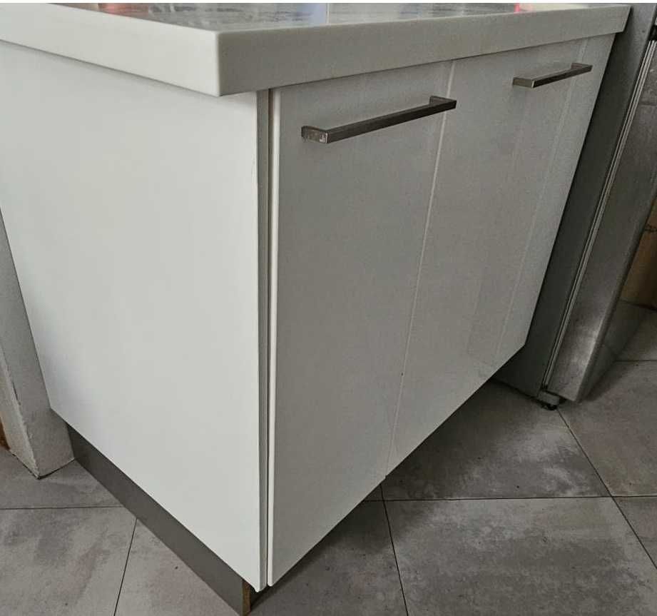 Szafki kuchenne IKEA + sprzęt zabudowa ponad 6 metrów