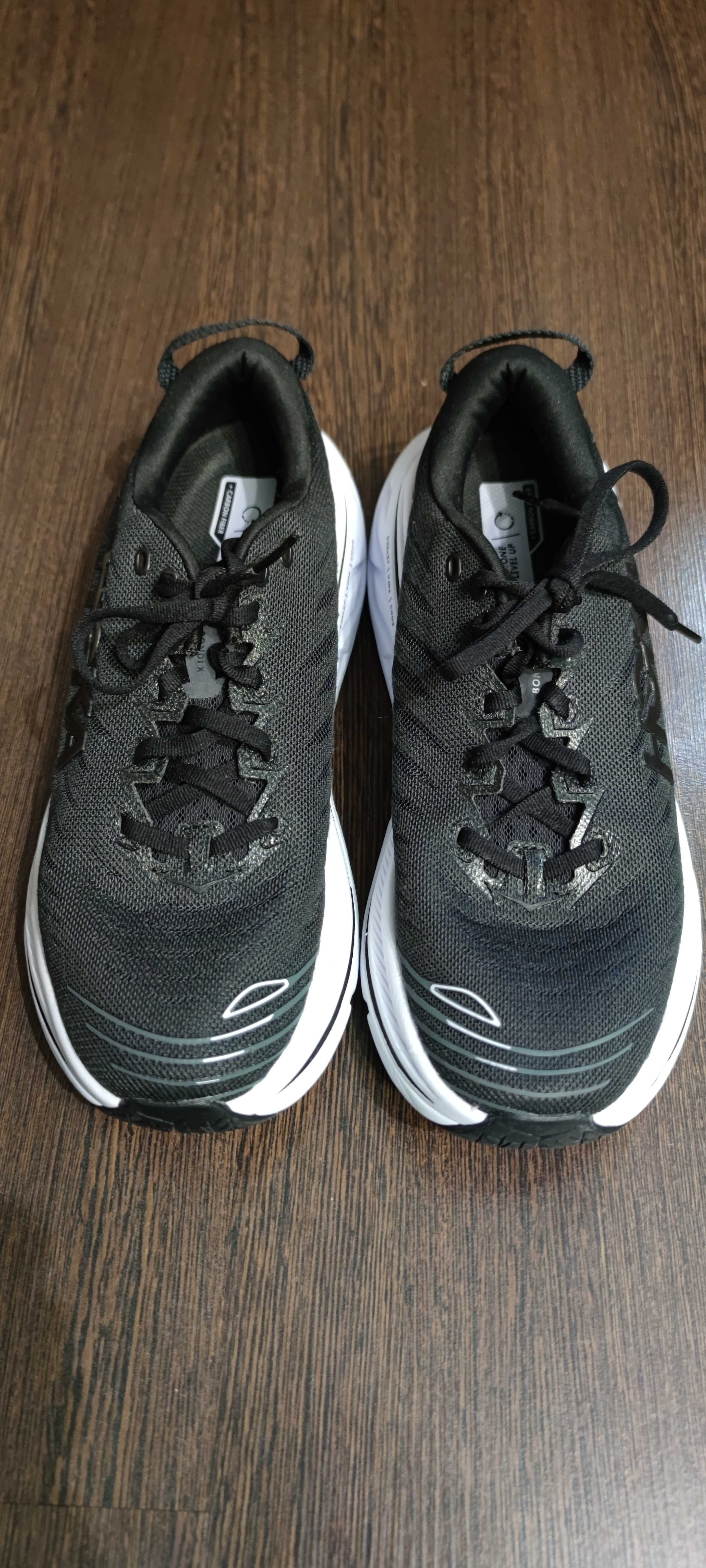Кросівки HOKA Bondi X.   Р 42    26.5 см