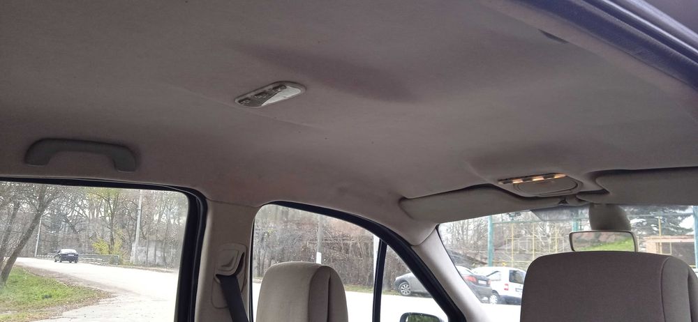 Мінівен Renault Scenic 2005 року. Двигун 1,5 DCI