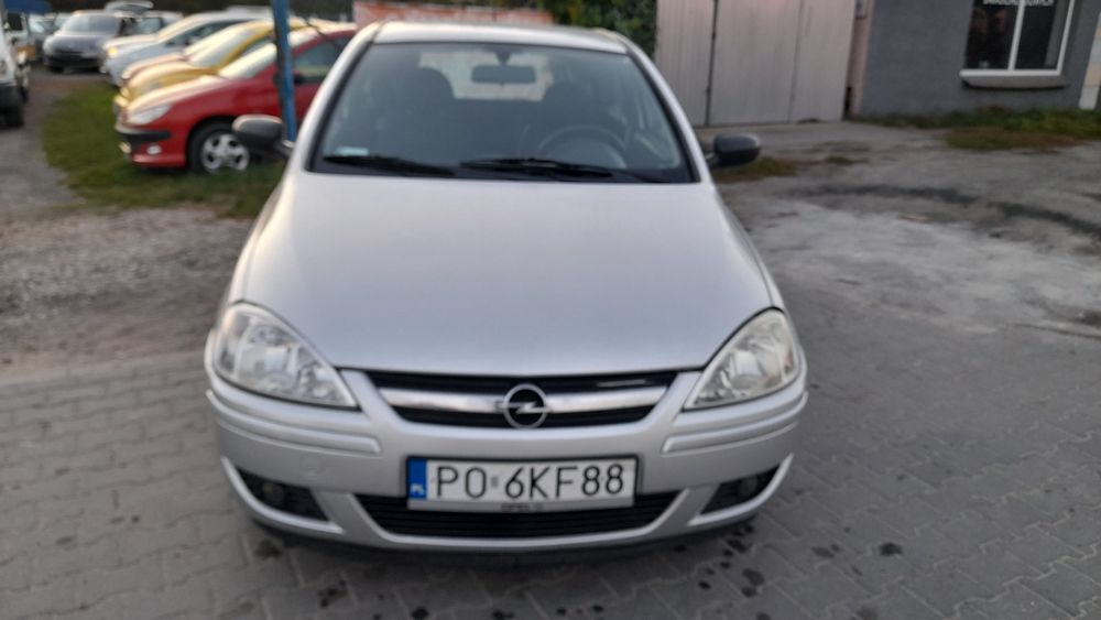 Opel Corsa C benzyna klima elektryka zarejestrowany długo opłaty !!