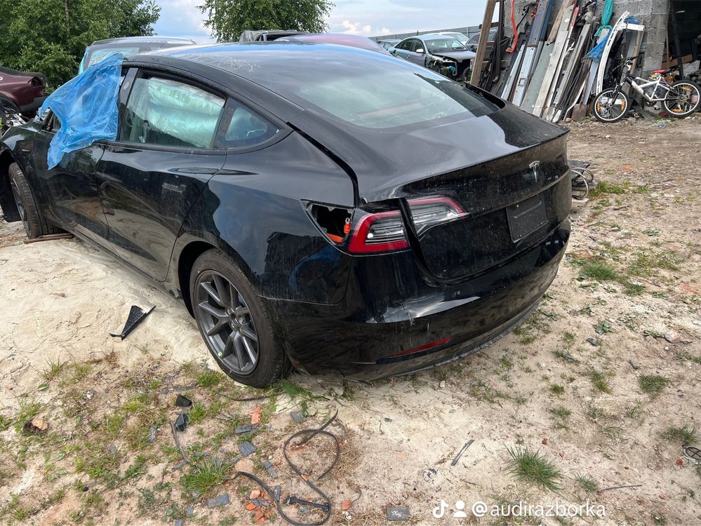 Tesla model 3 двері , tesla model 3 чвертка / розборка tesla model 3 /