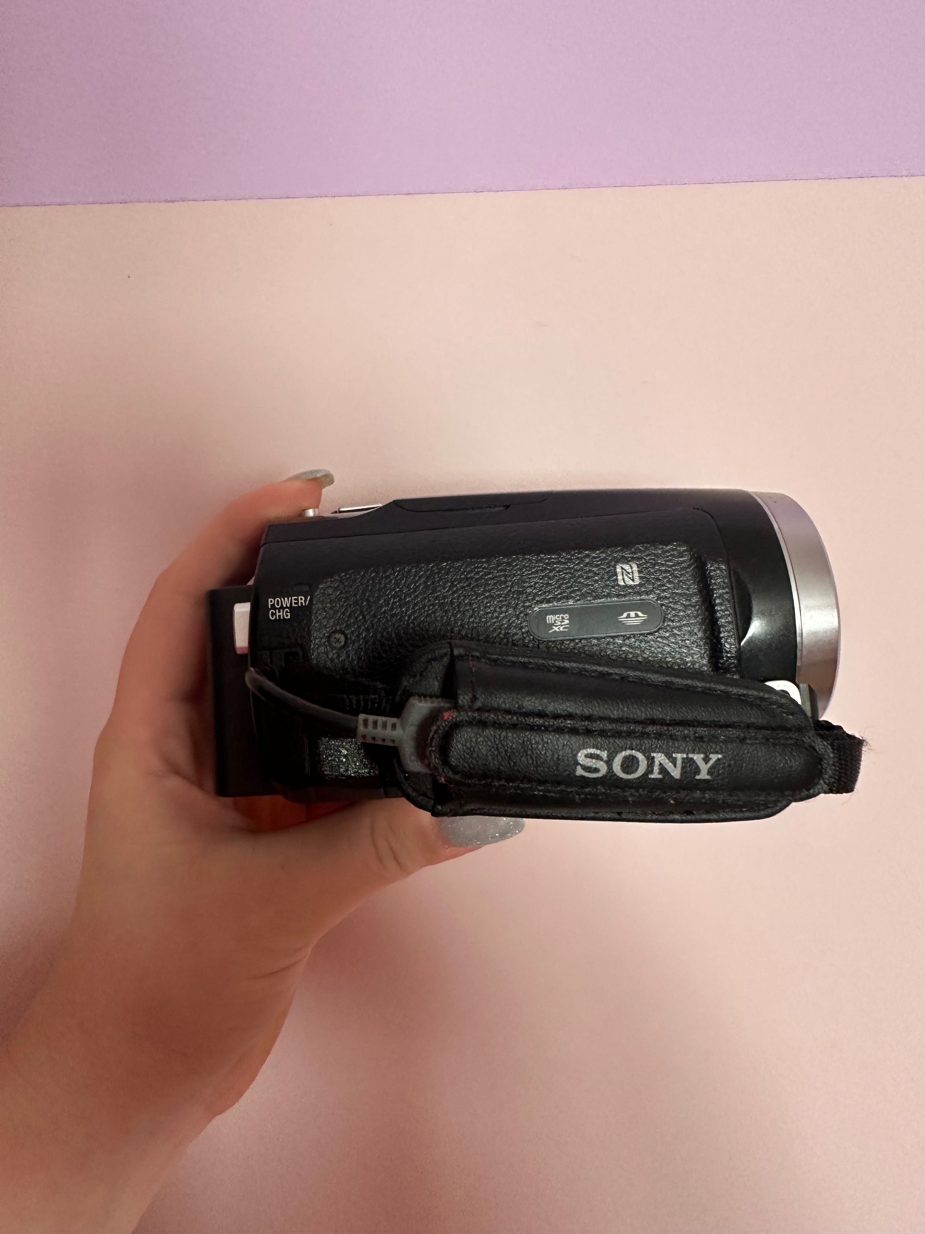 Camera HDR- CX625