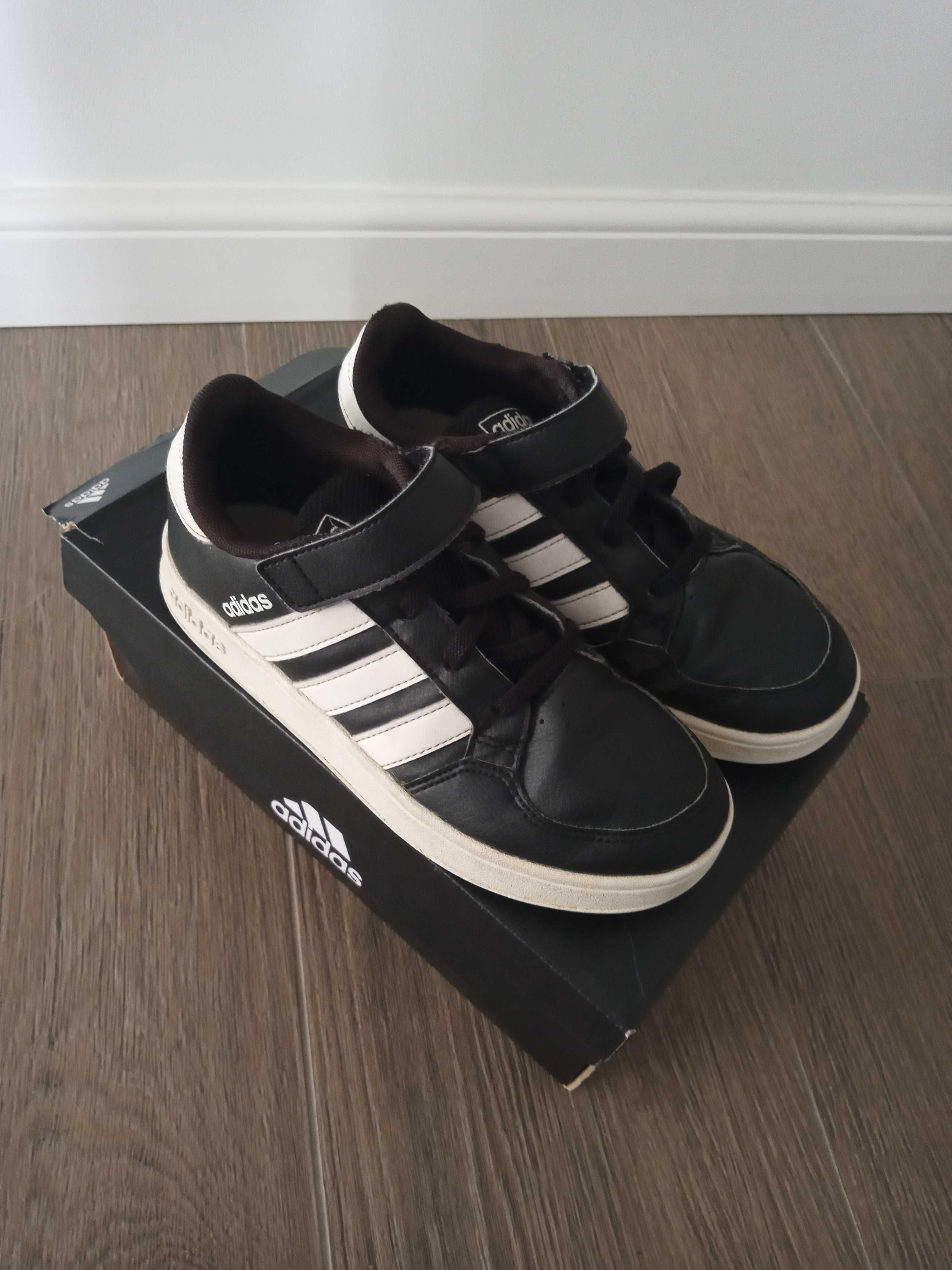 Buty sportowe adidas