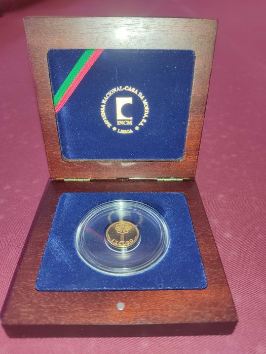 Moeda em Ouro "Flor de Cunho" 1 escudo - Edição Limitada