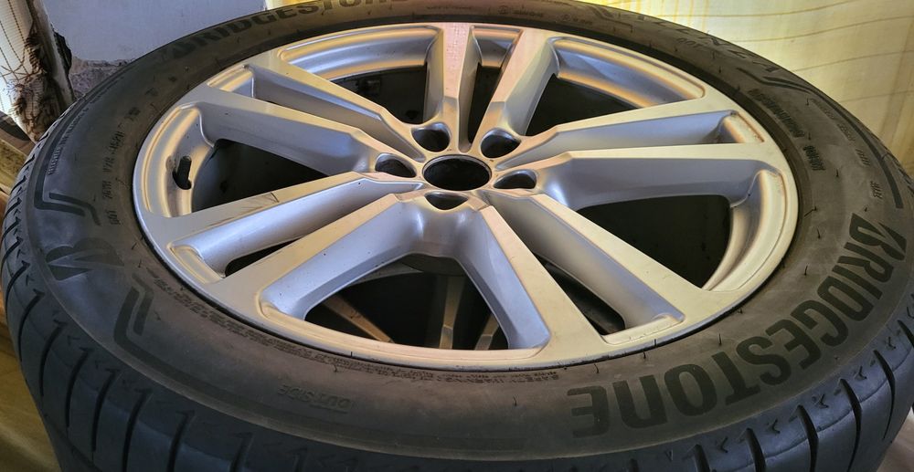 Оригінальні диски з резиною 285 45 20