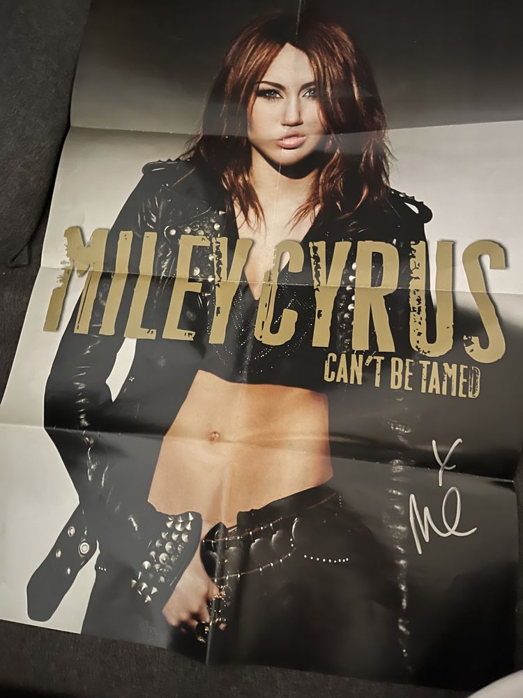 Miley Cyrus - Poster assinado