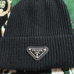 Шапка Prada зимова