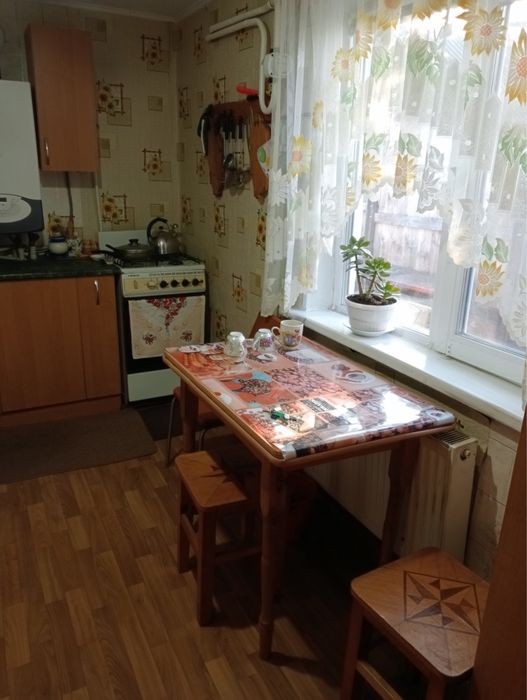 Оренда частини будинку, двокімнатна