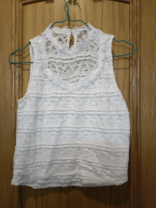 Camisola branca em renda Pull & Bear tamanho M