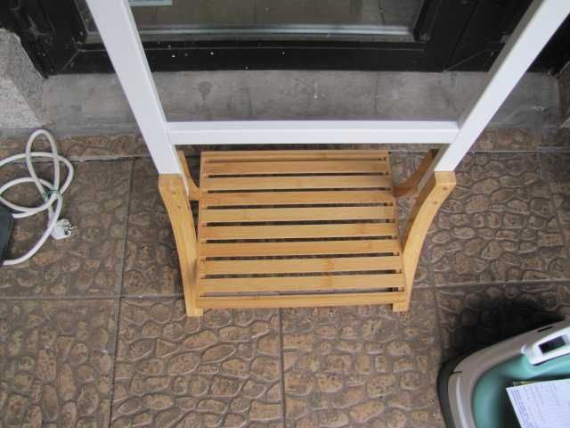 Relaxdays Wieszak na ręczniki stojący z 3 drążkami łazienkowy