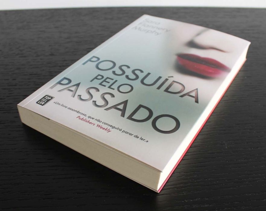 Livro Possuída pelo passado de Sara Flannery Murphy (COMO NOVO)