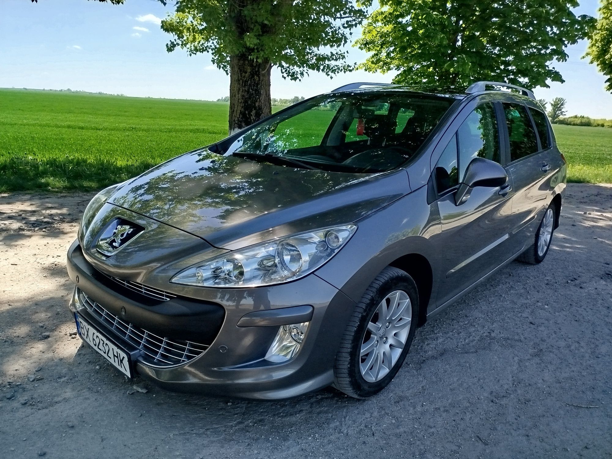 Peugeot 308 1.6бензин.