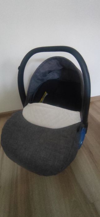 Nosidełko venicci fotelik