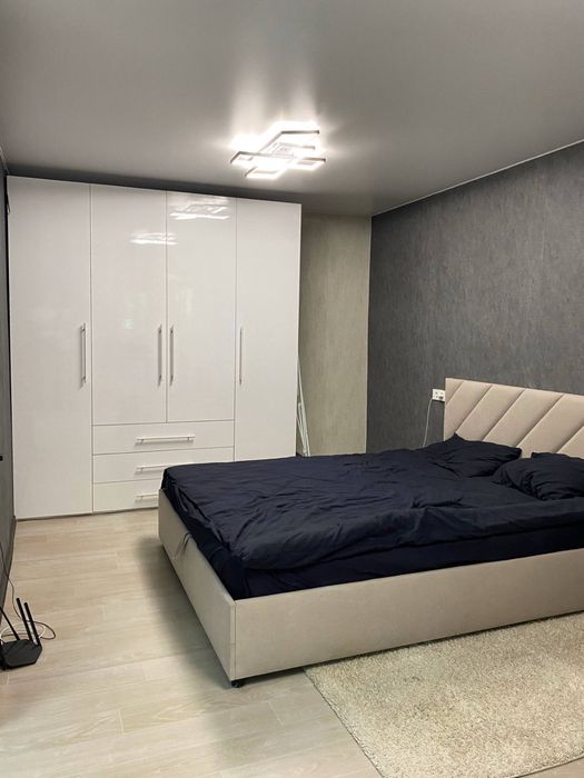 Продам 1 комнатную квартиру с новым ремонтом, техникой,мебелью.