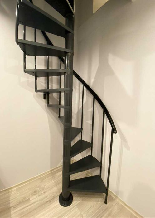 Nowoczesne schody kręcone, Las Vegas /Antracyt fi 140 cm
