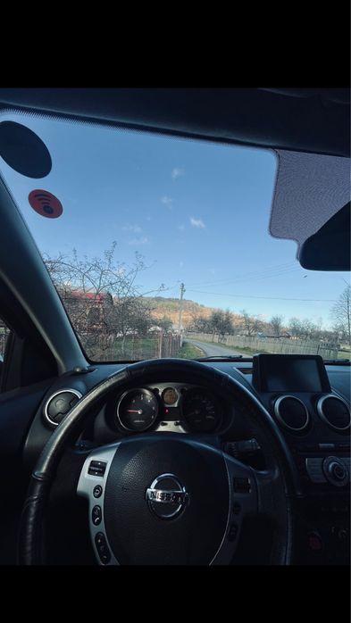 Nisan кашкай 2008 року