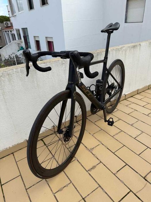 Vendo Scott Addict RC Ultimate de 2021, tamanho 56