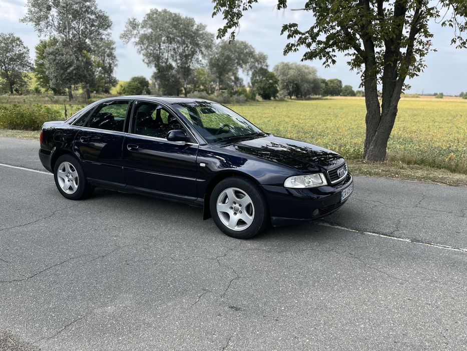 Audi a4 b5 1.6 газ бенз 2000р