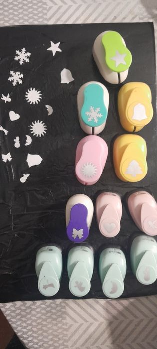 Sprzedam dziurkacze świąteczne