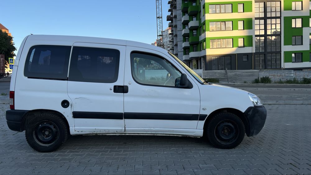 Продаю Peugeot Partner 2010