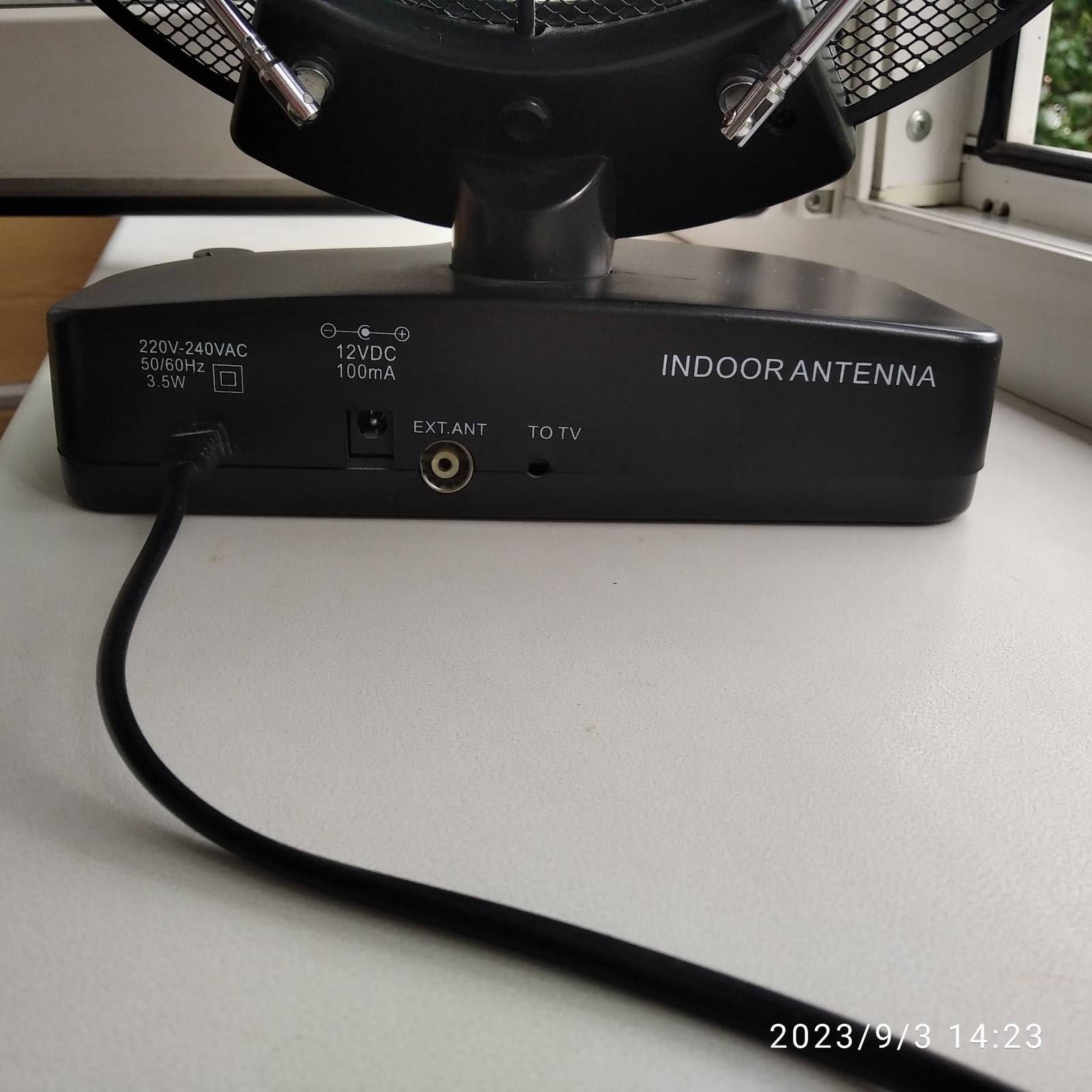 ТВ-антена TV Indoor antenna with booster