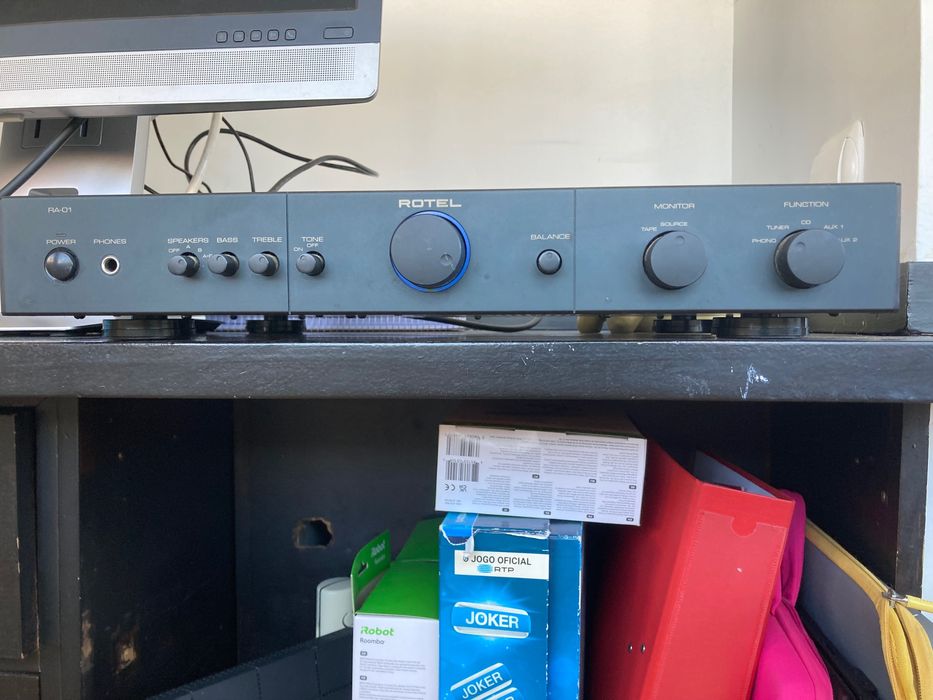 Amplificador Rotel