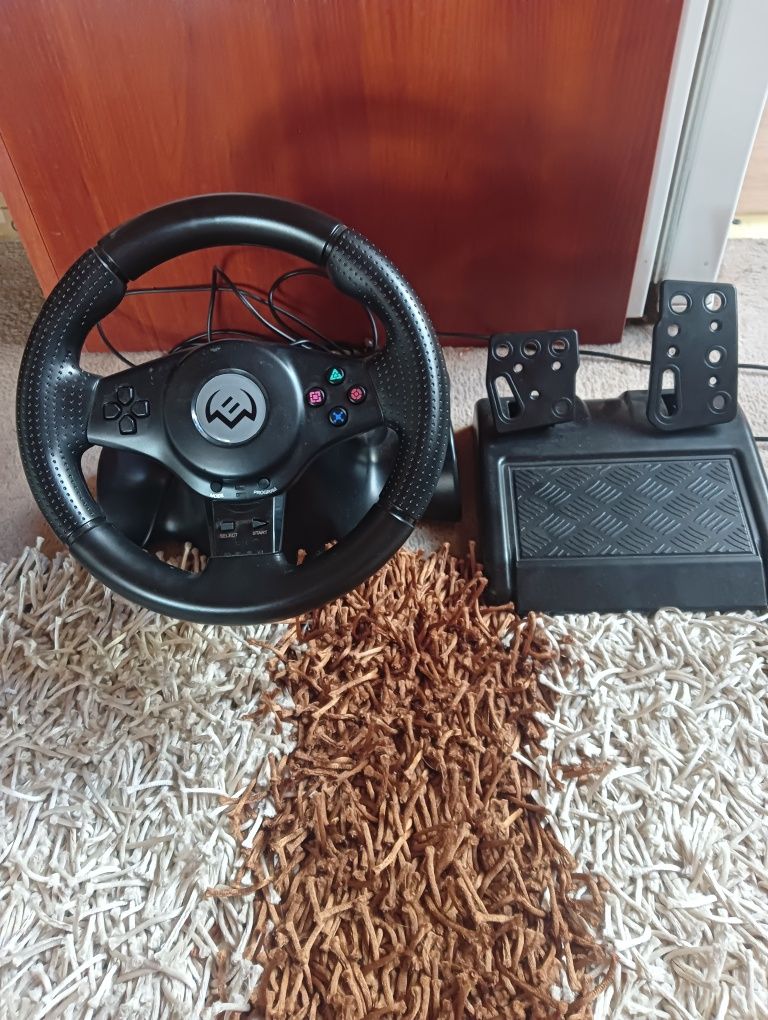 Sprzedam kierownicę z pedalami