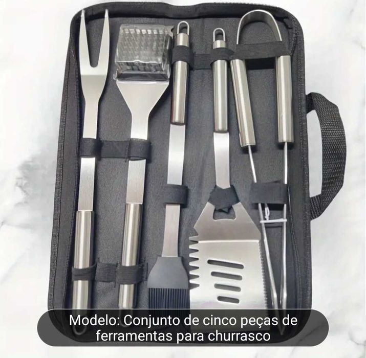 Barbecue a carvão Compact weber com tapete antifogo e 2 grelhas