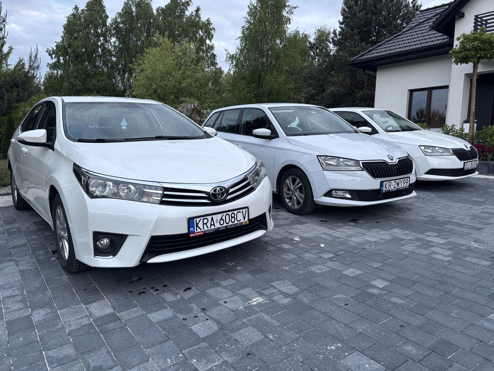 Wynajem samochodu Toyota Corolla Skoda Fabia
