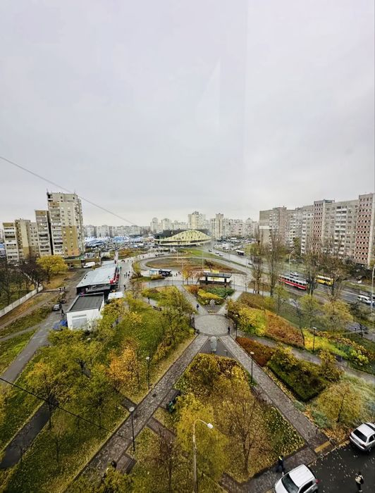 3 кімнати метро Героїв Дніпра Програми+