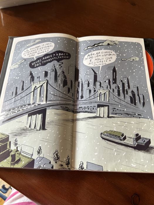 Woody Allen, com banda desenhadas e 2 CDs