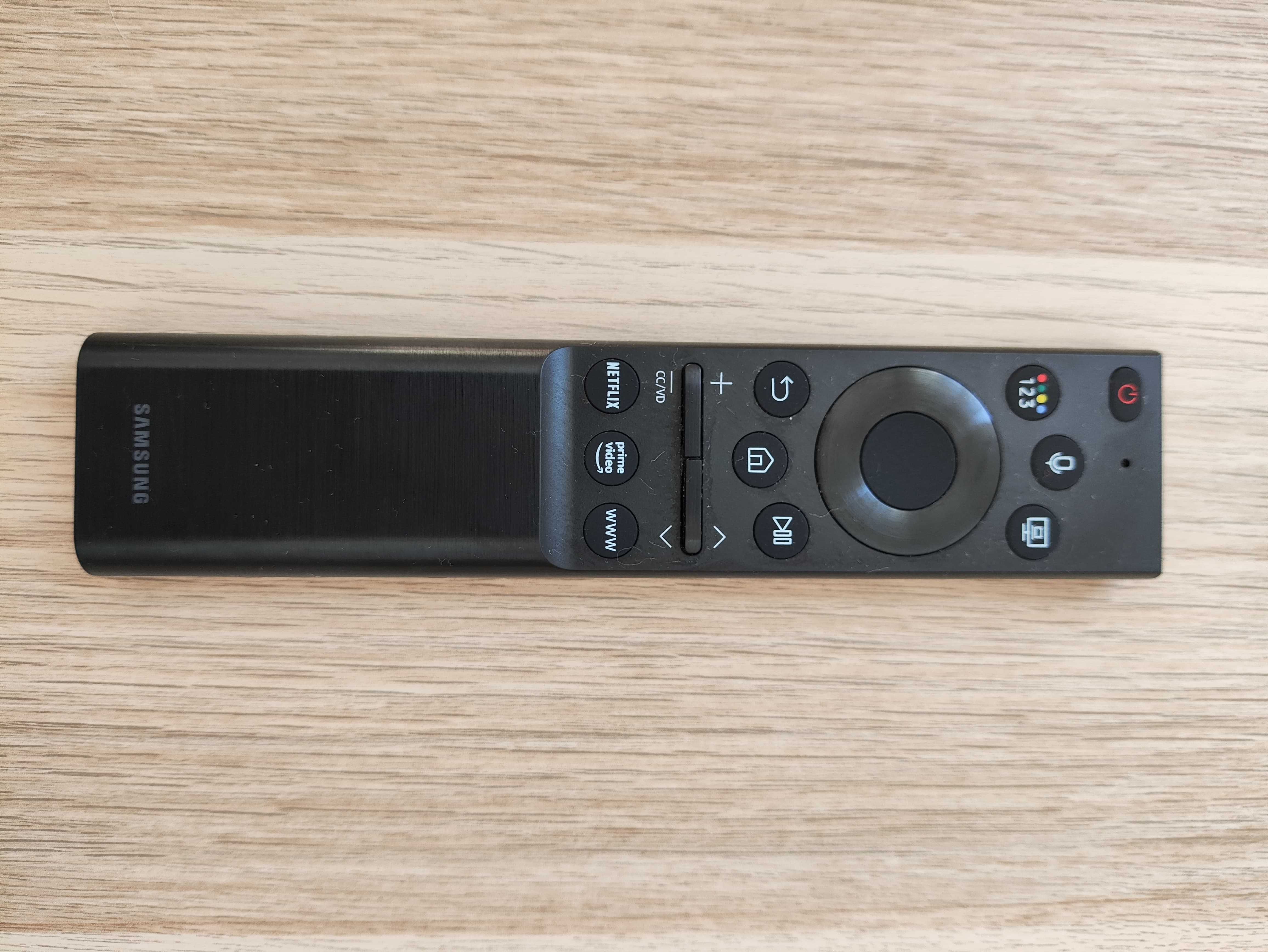 Biały Monitor Samsung 27 LS27AM501NUXEN WiFi Smart -stan idealny!