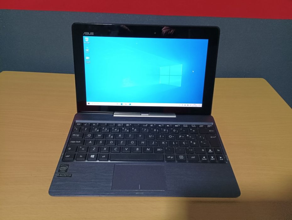 Tablet híbrido ASUS Transformer Book
