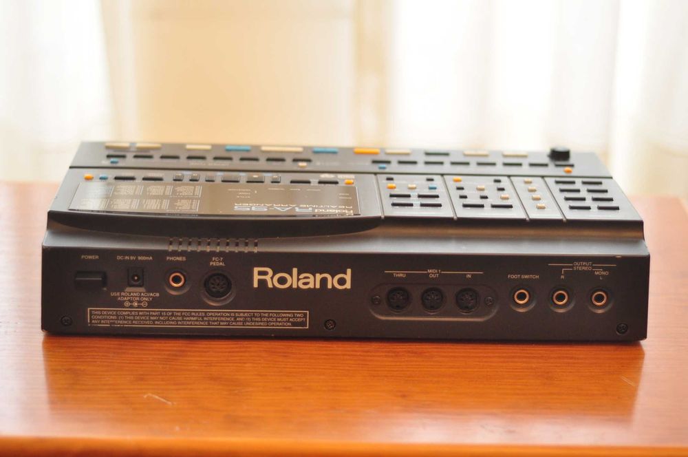 Roland RA-95 (com leitor de pen USB integrado) em excelente estado