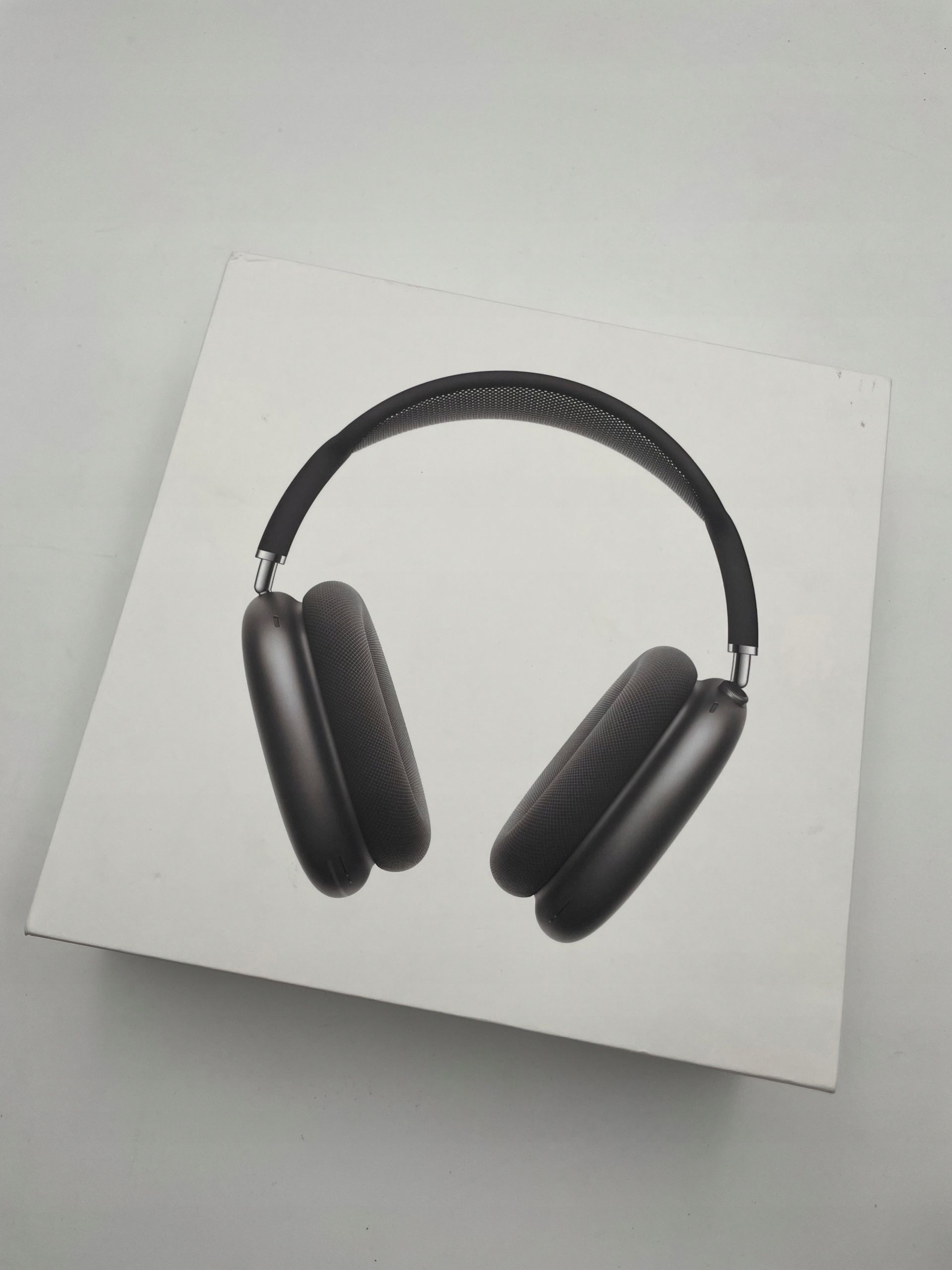 Apple AirPods Max Space Gray