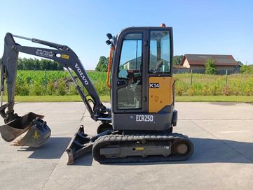 Minikoparka Volvo JCB 1,8 2,5 2,8