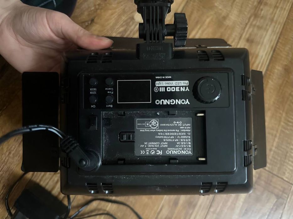 LED світло Yongnuo YN-300 III без тринога