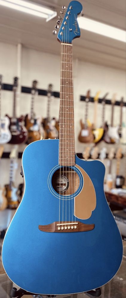 Fender Redondo Player