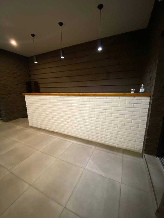 Оренда приміщення 125 кв.м на м. Позняки (фасад) без комісії!