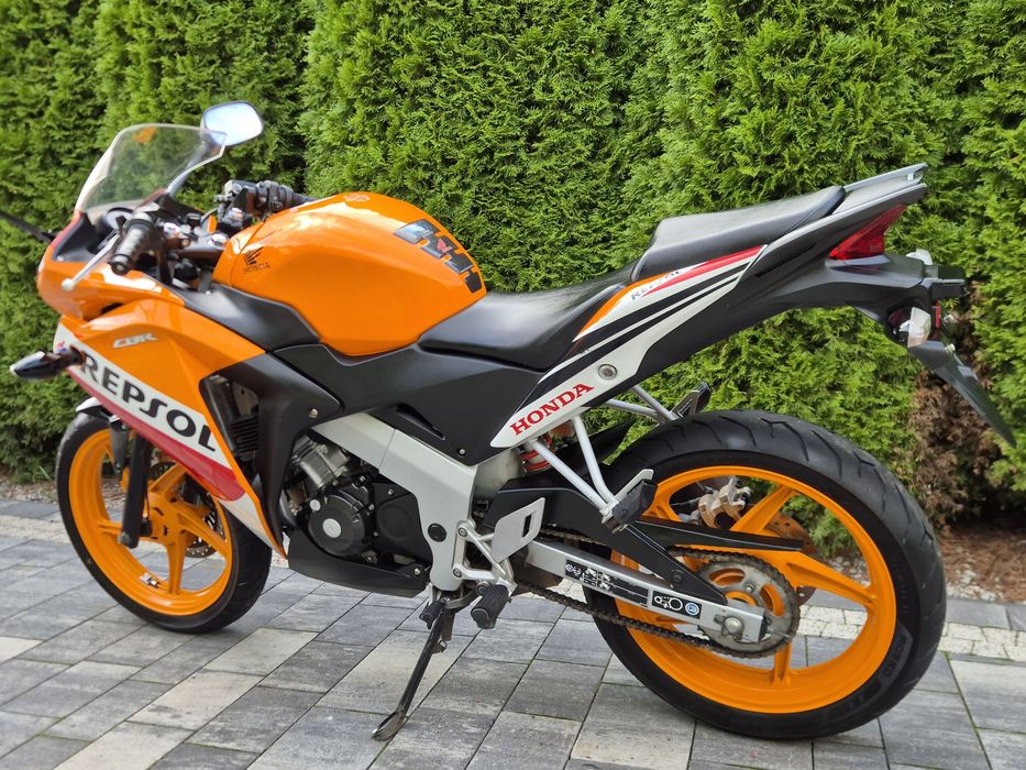 Honda CBR 125 REPSOL 2015 Mega Zadbana Kat b a1