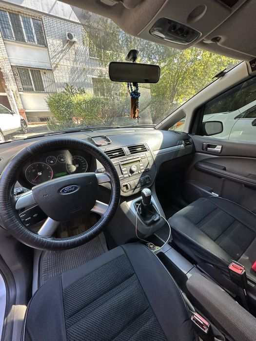Продам Ford C-MAX 1.8 газ/бен в хорошем состоянии