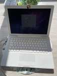 Apple MacBook White 2009