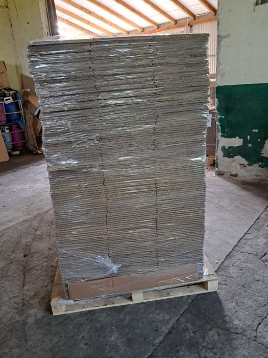 Pudełko 650x320x340 fala BC 700G. 3zł szt