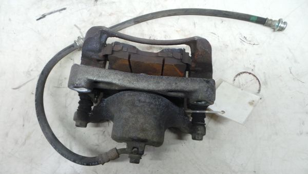 Pinça travão / maxila de travão frente esquerda NISSAN Juke (F15)