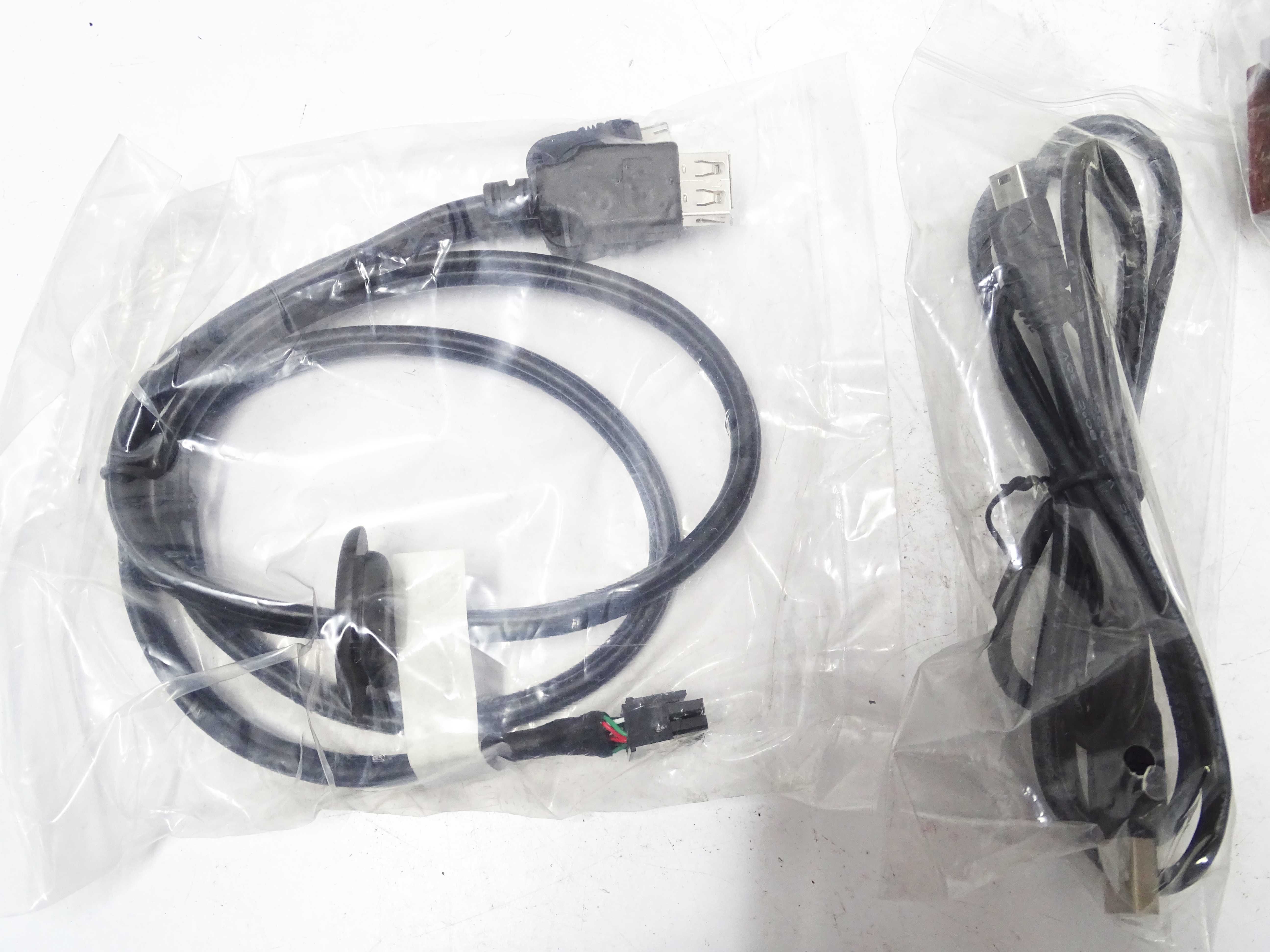 Gniazdo mocowanie nawigacji GPS AvMAP OE Toyota Aygo I 1