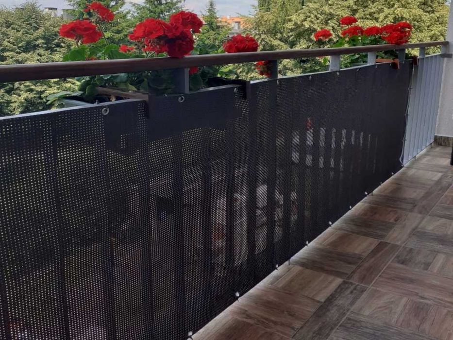Mata na Balkon Technorattan. Wymiar 0,9m x 3m z metalowymi oczkami.