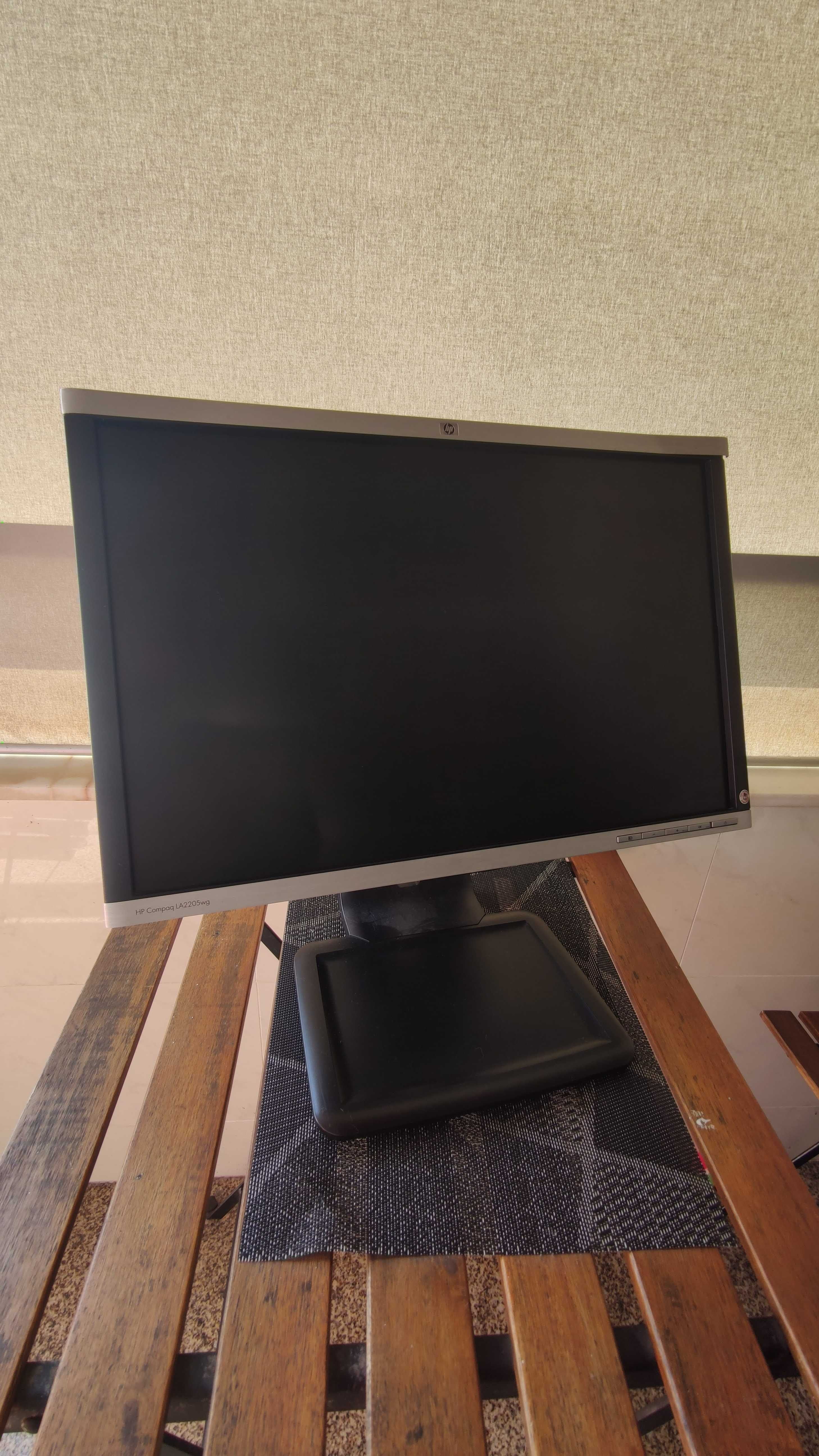 Monitor TFT LCD 20''
