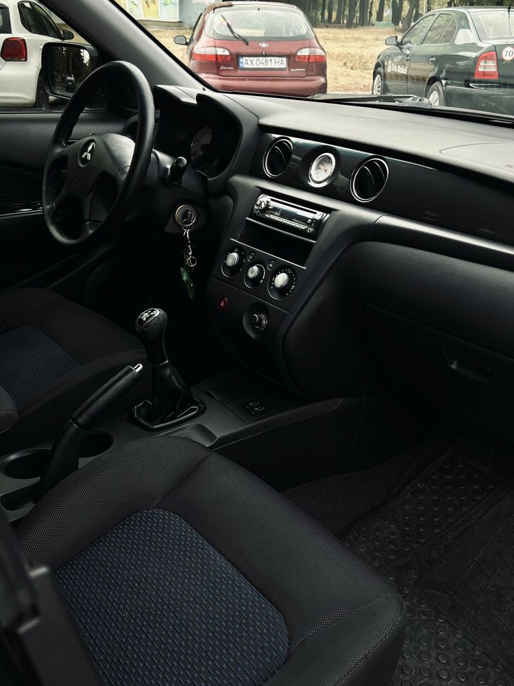 Продам авто Mitsubishi Outlander